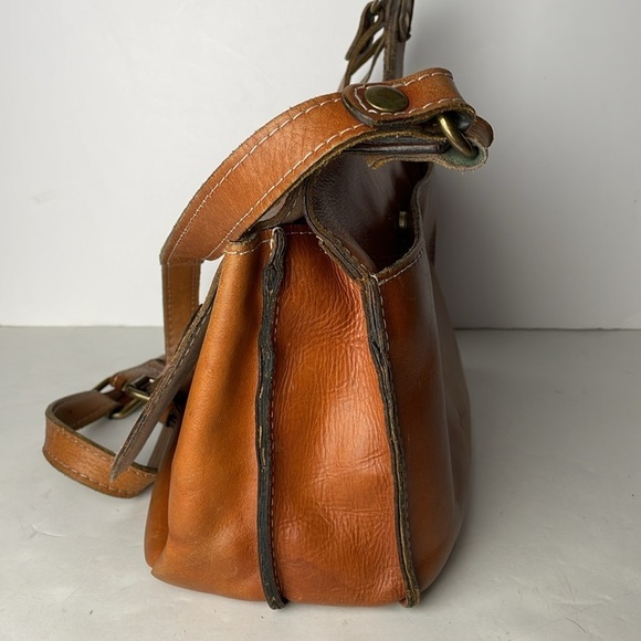 Patricia Nash London Brown Saddle Bag - Picture 12 of 13